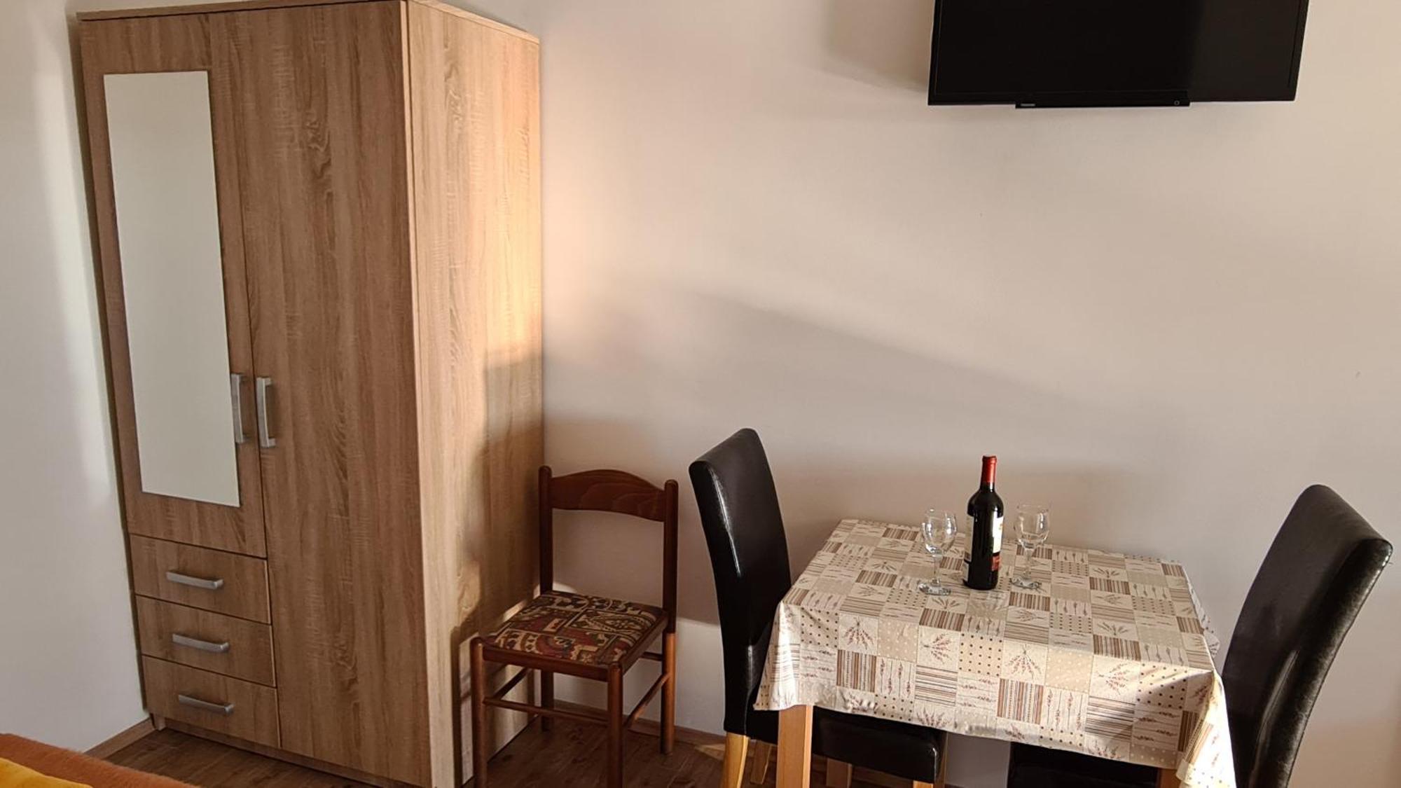 מליני Apartments Kust חדר תמונה